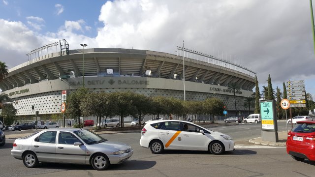 s105 stadion betis sevilla
